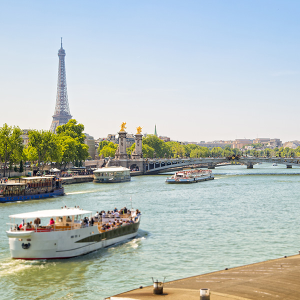 Bateaux_parisiens_600X600